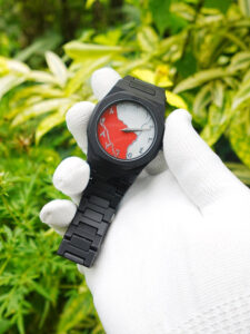 Aura Watch Red Dail